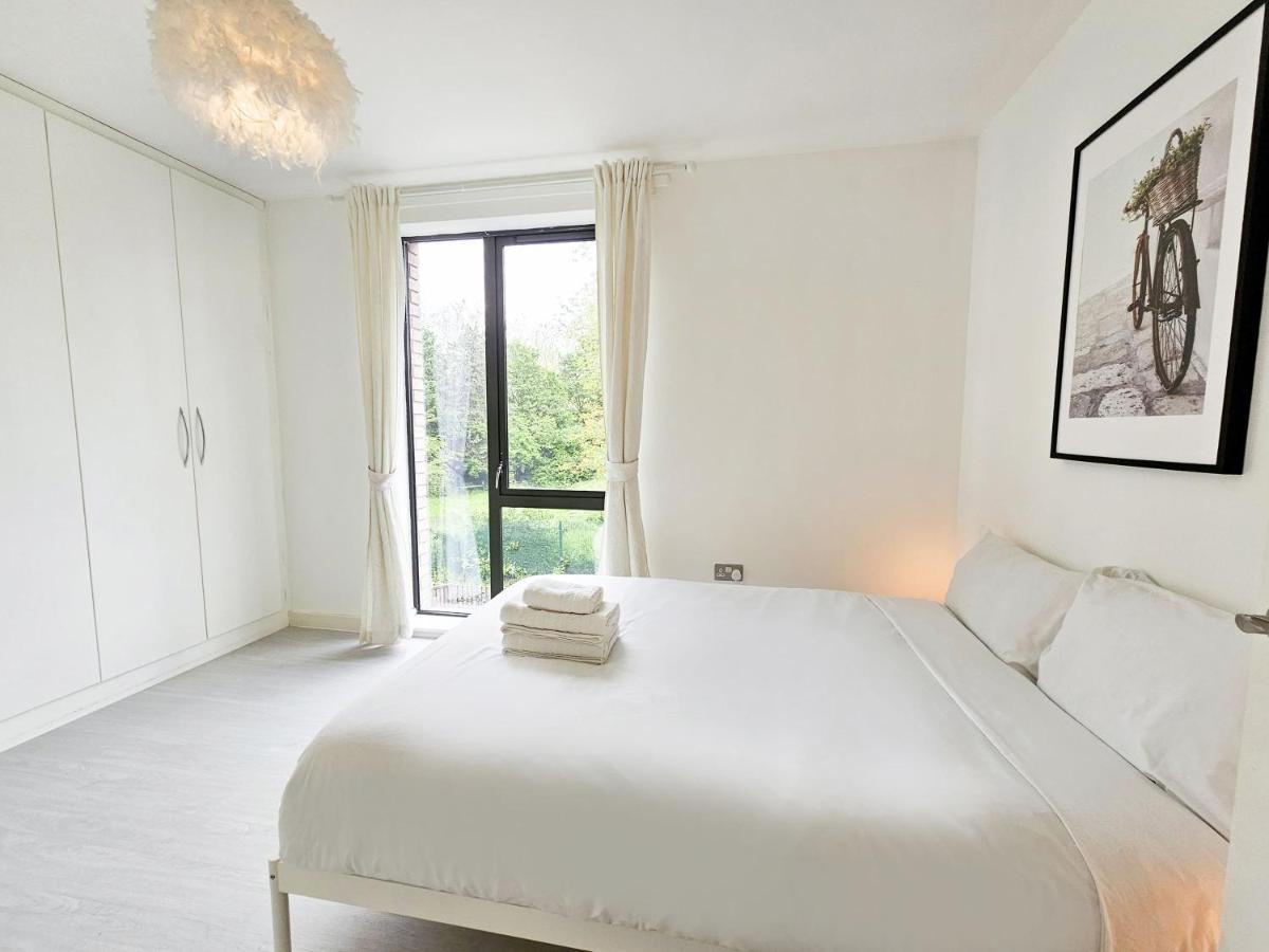 لندن Centrally Located Spacious Flat Near Canary Wharf المظهر الخارجي الصورة