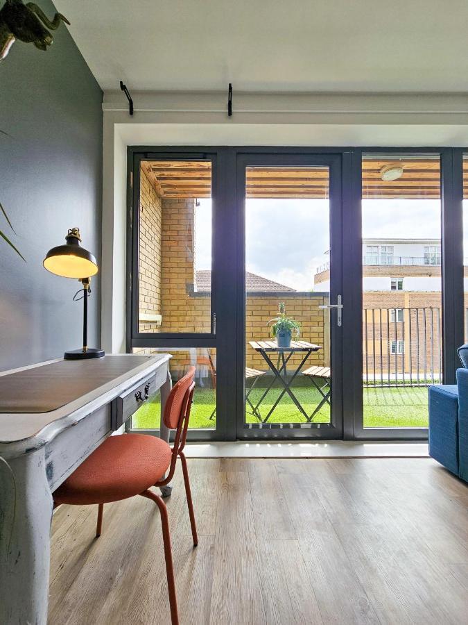 لندن Centrally Located Spacious Flat Near Canary Wharf المظهر الخارجي الصورة