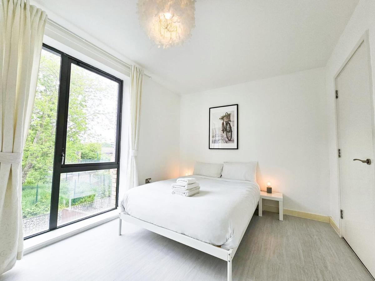 لندن Centrally Located Spacious Flat Near Canary Wharf المظهر الخارجي الصورة